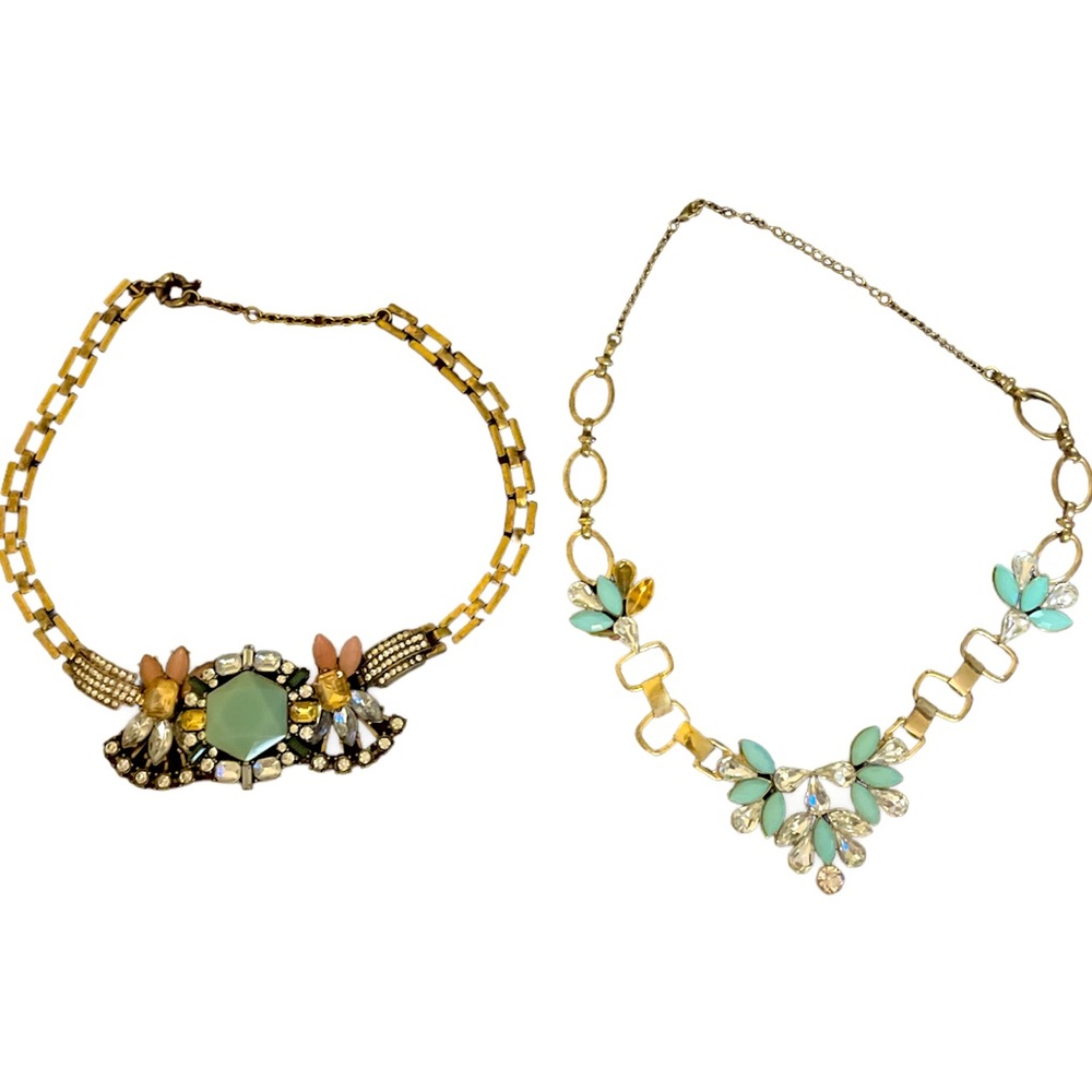 2 necklaces costume jewelry
